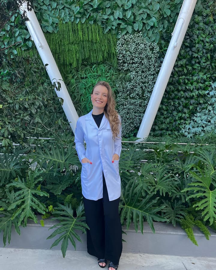 Camila Santos, R1 Cirurgia Geral Santa Casa SP